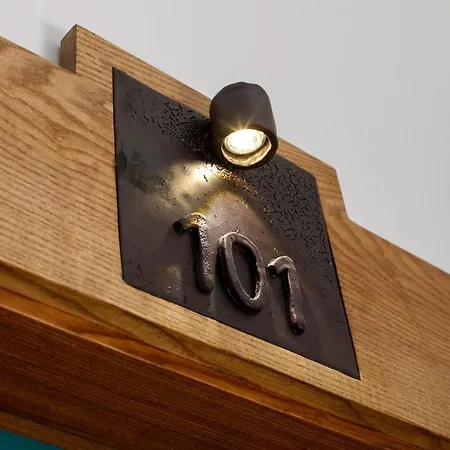 Konukevi Yourhome - Maison Iovino Luxury 4*